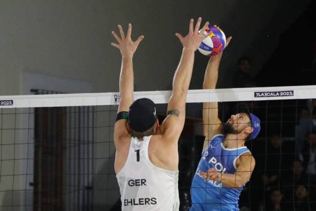Beach volleyball, Beachvolleyball World Cup M™en™s Quarterfinals Germany Vs Poland October 12, 2023, Tlaxcala, Mexico: Bartosz Losiak of Poland compites against Nils Ehlers of Germany during the Beach Volleyball World Cup Women s Quarterfinals between USA and Latvia. on October 12, 2023 in Tlaxcala, Mexico. (Photo by Essene Hernandez Eyepix Group) Copyright: xEssenexHernandez xEyepixxGroupx EH_12102023_101280