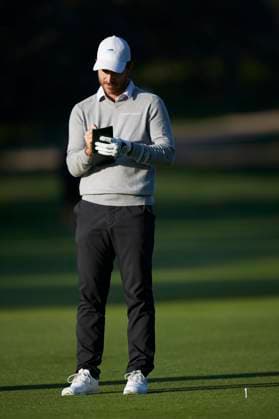 Acciona Open de Espana presented by Madrid - Day Two Alejandro Canizares of Spain checks his yardage book on the 1st hole during Day Two of the Acciona Open de Espana presented by Madrid at Club de Campo Villa de Madrid on October 13, 2023, in Madrid, Spain. Madrid Club de Campo Villa de Madrid Madrid Spain RL_ACCMOESP_197 Copyright: xRicardoxLarreinax
