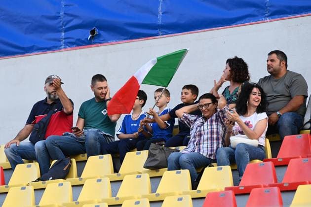 Fußball, U20 Länderspiel, Italien - Polen Foto Francesco Mazzitello LaPresse 13 ottobre 2023 Catanzaro, Italia - calcio - Italia U20 vs Polonia U20 - Under 20 Elite League - Stadio Nicola Ceravolo. Nella foto: tifosi October 13, 2023 Catanzaro, Italy - sport, soccer - Italy U20 vs Poland U20 - Under 20 Elite League - Nicola Ceravolo stadium. In the pic:  Copyright: xFrancescoxMazzitello LaPressex