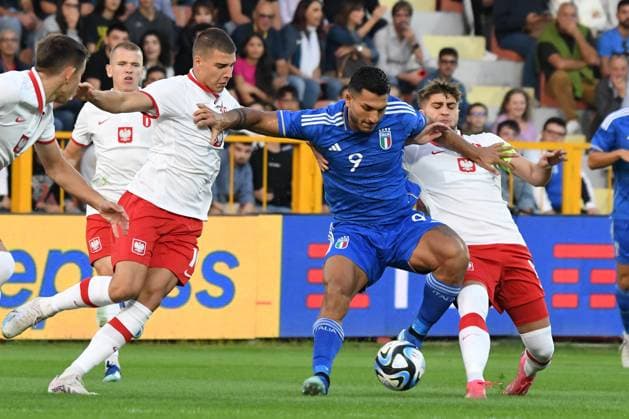Fußball, U20 Länderspiel, Italien - Polen Elite League 2023-2024 Stadio Nicola Ceravolo-Catanzaro In foto: Daniele Montevago Copyright: xAndreaxRositox DSC_1488