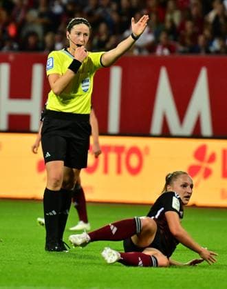 13 10 2023 football season 2023 2024 1 women football Bundesliga 04 matchday 1 FC Nürnberg FCN club TSG 1899 Hoffenheim sport photo zinc xwoxzix Franziska Wildfeuer referee in