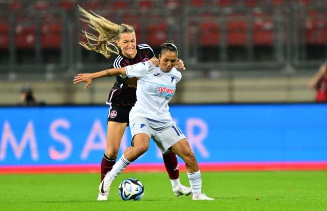 13 10 2023 football season 2023 2024 1 women football Bundesliga 04 matchday 1 FC Nürnberg FCN club TSG 1899 Hoffenheim sports photo zinc xwoxzix Gia Corley 10, TSG Hoffenheim in front of Medina Desic 30, 1 FC Nürnberg FCN