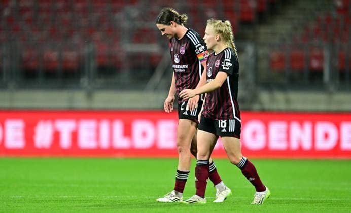 13 10 2023 football season 2023 2024 1 women football Bundesliga 04 matchday 1 FC Nürnberg FCN club TSG 1899 Hoffenheim sports photo zinc xwoxzix Lara Schmidt 27, 1 FC Nürnberg FCN Franziska Mai 18, 1 FC Nürnberg FCN disappointed disappointment after end of match