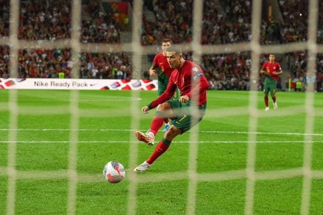 Portugal, Estadio do Dragao Porto, 13 10 2023 UEFA EURO 2024 Qualifiers Group J Portugal Slovakia v l , Cristiano Ronaldo Portugal Goal scored, Goal to 2 0 Copyright: JoaquimxFerreira
