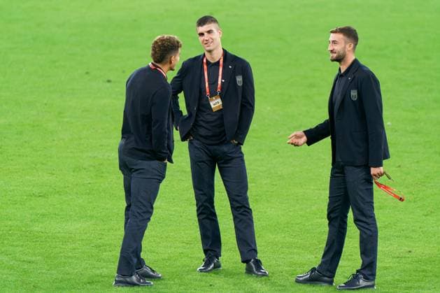 BARI, ITALY - OCTOBER 13: Bryan Cristante, Gianluca Mancini and Giovanni Di Lorenzo of Italy look on during pitch inspection at Stadio San Nicola on October 13, 2023 in Bari, Italy. during press conference, PK, Pressekonferenz Italy, UEFA European Football Championship in Bari, Italy, October 13 2023  Copyright: xEmmanuelexMastrodonato IPAxSportx xx IPA_40964809 IPA_IPA40964809