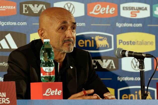 Football, Italy national team, press conference and pitch inspection