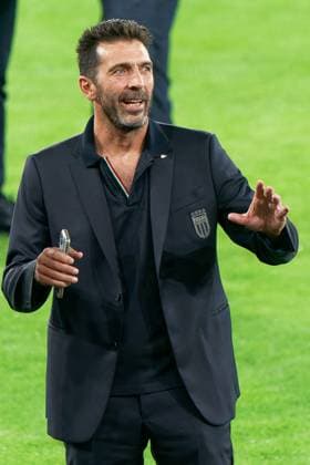 UEFA European Football Championship - press conference, PK, Pressekonferenz Italy BARI, ITALY - OCTOBER 13: Italy Head of Delegation Gianluigi Buffon during pitch inspection at Stadio San Nicola on October 13, 2023 in Bari, Italy. during Press Conference Italy, UEFA European Football Championship in Bari, Italy, October 13 2023 Bari Italy  Copyright: xIPAxSport ABACAx BRIPASport20231014_010 IPAxSport ABACAx BRIPASport20231014_010