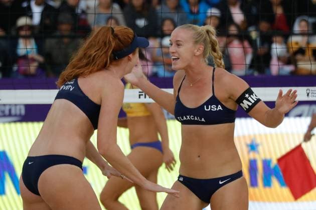 Beach volleyball, Beachvolleyball World Championship, WM, Weltmeisterschaft Women™s Quarterfinals USA Vs Brazil October 13, 2023, Tlaxcala, Mexico: Kelly Cheng and Sara Hughes of USA celebrate during the Beach Volleyball World Championship Women s Quarterfinals between USA and Brazil. on October 13, 2023 in Tlaxcala, Mexico. (Photo by Essene Hernandez Eyepix Group) Copyright: xEssenexHernandez xEyepixxGroupx EH_13102023_101409