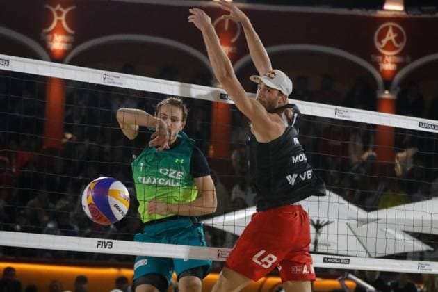 Beach volleyball, Beachvolleyball World Championship, WM, Weltmeisterschaft Men™s Quarterfinals Czechia Vs Norway October 13, 2023, Tlaxcala, Mexico: Anders Berntsen Mol of Norway competes agains Ondrej Perusic of Czechia during the Beach Volleyball World Championship Men s Quarterfinals between Norway and Czechia. on October 13, 2023 in Tlaxcala, Mexico. (Photo by Essene Hernandez Eyepix Group) Copyright: xEssenexHernandez xEyepixxGroupx EH_13102023_101489