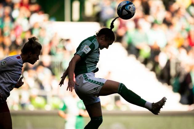 GER, FFBL, SV Werder Bremen vs 1 FC Koeln 14 10 2023, wohninvest WESERSTADION, GER, FFBL, SV Werder Bremen vs 1 FC Koeln in picture header Chiara Hahn SV Werder Bremen 21 , nordphotoxGmbHx xRauch nph00251