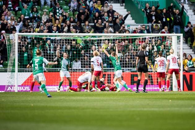 GOOGLE PIXEL Womens Bundesliga, SV Werder Bremen 1 FC Koeln 14 10 2023 Celina Degen 1 FC Koeln, 5 after own goal to 1 0 GOOGLE PIXEL Womens Bundesliga, SV Werder Bremen 1 FC Koeln, Bremen, wohninvest Weserstadion on 14 10 2023 DFB REGULATIONS PROHIBIT ANY USE OF PHOTOGRAPHS AS IMAGE SEQUENCES AND OR QUASI VIDEO Copyright: xBEAUTIFULxSPORTS Wunderlx