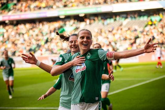 GER, FFBL, SV Werder Bremen vs 1 FC Koeln 14 10 2023, wohninvest WESERSTADION, GER, FFBL, SV Werder Bremen vs 1 FC Koeln in picture Lina Hausicke SV Werder Bremen 18 scores to 2 0 and cheers in front of the curve, nordphotoxGmbHx xRauch nph00251