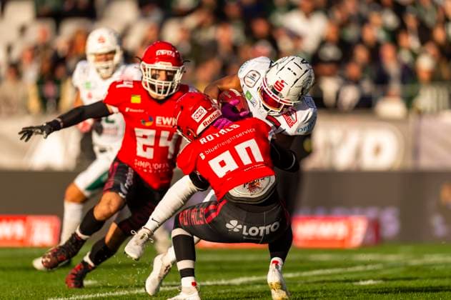 Sami Ahmed 80, RB, Potsdam Royals stops Daronte Smith 2, safety, Schwaebisch Hall Unicorns GER, Potsdam Royals vs Schwaebisch Hall Unicorns, GFL, season 2023, GFL Bowl, finals, 14 10 2023, GER, Potsdam Royals vs Schwaebisch Hall Unicorns, GFL, season 2023, GFL Bowl, finals, 14 10 2023 Essen Copyright: xEibner-Pressefotox EP_FWF