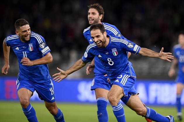 Sport Bilder des Tages Foto Fabio Ferrari LaPresse 14 Ottobre 2023 - Bari, Italia - calcio - Italia v Malta- Qualificazioni Euro 2024 -Group C-Stadio San Nicola di Bari.Nella foto: esultanza di Giacomo Bonaventura (Italy) dopo il gol 1-0 October 14, 2023 Bari, Italy - sport, calcio - Italy v Malta -European Qualifiers 2024-Group C-San Nicola Stadium.In the pic: Giacomo Bonaventura (Italy) celebrates after goal 1-0  Copyright: xFabioxFerrari LaPresse FerrariFax