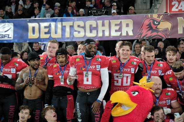 14 10 2023 Essen Stadion an der Hafenstrasse American Football ERIMA GFL Bowl 2023 Potsdam Royals vs. Schwäbisch Hall Unicorns Big cheer the Potsdam Royals are German Champion 2023