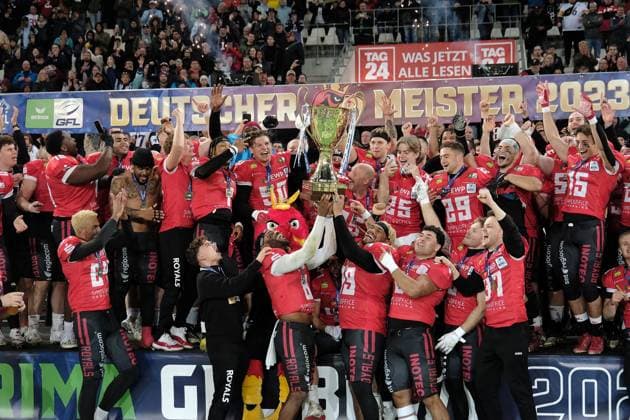 14 10 2023 Essen Stadion an der Hafenstrasse American Football ERIMA GFL Bowl 2023 Potsdam Royals vs. Schwäbisch Hall Unicorns Big cheer the Potsdam Royals are German Champion 2023