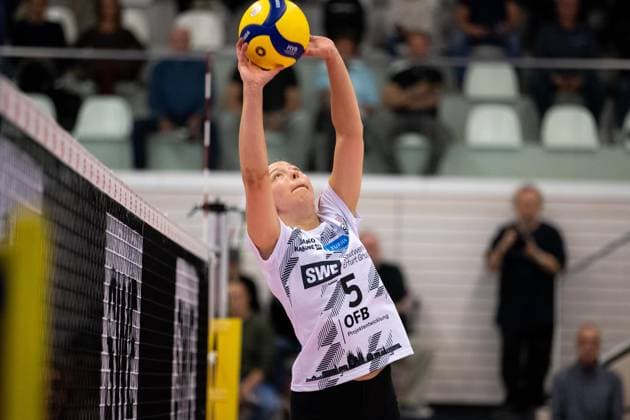 2 Bundesliga Women Pro Schwarz Weiss Erfurt vs TV Dingolfing Erfurt 14 10 2023 Isabella Noble 5 Schwarz Weiss Erfurt 2 Bundesliga Women Pro Schwarz Weiss Erfurt vs TV Dingolfing Riethsporthalle Erfurt 14 10 2023 Copyright: xBEAUTIFULxSPORTS Duehringx