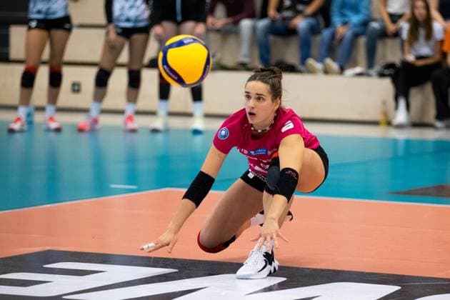 2 Bundesliga Women Pro Schwarz Weiss Erfurt vs TV Dingolfing Erfurt 14 10 2023 Mia Anna Stauß 11 Schwarz Weiss Erfurt 2 Bundesliga Women Pro Schwarz Weiss Erfurt vs TV Dingolfing Riethsporthalle Erfurt 14 10 2023 Copyright: xBEAUTIFULxSPORTS Duehringx