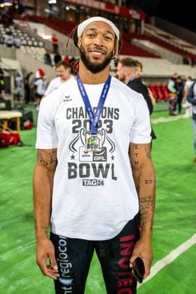 Mario Wokocha 22, DL, Potsdam Royals with medal and championship shirt GER, Potsdam Royals vs Schwaebisch Hall Unicorns, GFL, season 2023, GFL Bowl, finals, 14 10 2023, GER, Potsdam Royals vs Schwaebisch Hall Unicorns, GFL, season 2023, GFL Bowl, finals, 14 10 2023 Essen Copyright: xEibner-Pressefoto FlorianxWolfx EP_FWF