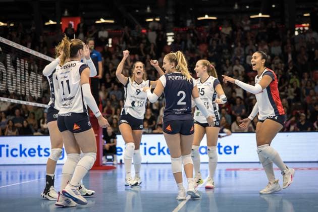 Volleyball Supercup 2023 Women Viteos NUC vs FKB Power Cats Duedingen Guemligen, 14 10 2023 Point celebration FKB Power Cats Duedingen, l t r Sarina Wieland FKB Power Cats Duedingen, 11 Tea Kojundzic FKB Power Cats Duedingen, 9 Noemi Portmann FKB Power Cats Duedingen, 2 Carinne Lee Gebhardt FKB Power Cats Duedingen, 15 Nada Meawad FKB Power Cats Duedingen, 4 Volleyball Supercup 2023 Women Viteos NUC vs FKB Power Cats Duedingen in Guemligen, on Saturday, October 14, 2023 Copyright: xBEAUTIFULxSPORTS OlafxRellischx