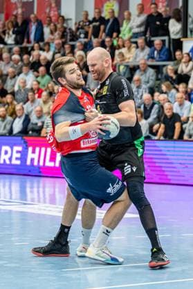 2 HBL TV Huettenberg VfL Eintracht Hagen, 14 10 23 Alexander Becker 4 VfL Eintracht Hagen , Ian Weber 13 TV Huettenberg 2 HBL TV Huettenberg VfL Eintracht Hagen Huettenberg, 14 10 23 Copyright: xBEAUTIFULxSPORTS Roeczeyx