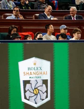 (231015) -- SHANGHAI, Oct. 15, 2023 -- Roger Federer (1st L-Top) is seen during the men s singles final between Andrey Rublev of Russia and Hubert Hurkacz of Poland at the ATP, Tennis Herren World Tour Shanghai Masters tennis tournament at Qizhong Forest Sports City Arena in Shanghai, east China, Oct. 15, 2023. ) (SP)CHINA-SHANGHAI-TENNIS-ATP TOUR-SHANGHAI MASTERS(CN) WangxLili 
