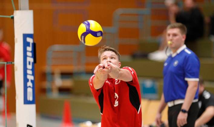 Germany Kriftel 14 10 2023 Volleyball Hesse 2 Bundesliga South Men Season 2023 2024 TuS Kriftel red GSVE Delitzsch black v l Tobias Thiel Kriftel No 2 Sport TuS Kriftel GSVE Delitzsch