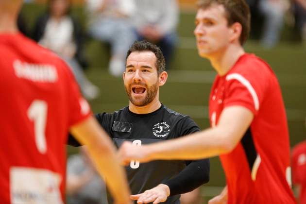 Germany Kriftel 14 10 2023 Volleyball Hesse 2 Bundesliga South Men Season 2023 2024 TuS Kriftel red GSVE Delitzsch black v l Felix Blume Kriftel No 6 Sport TuS Kriftel GSVE Delitzsch