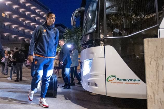ATHENE, Divani Apollon Palace & Thalasso, 15-10-2023 , season 2023 2024 , European Championship, EM, Europameisterschaft Qualification. during press conference, PK, Pressekonferenz Netherlands in Athens, Netherlands player Virgil van Dijk arriving at hotel Press conference Netherlands in Athens  x22756420x Copyright: