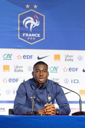 CAMPHIN EN PEVELE - - FOOTBALL - EQUIPE DE FRANCE PHOTOPQR VOIX DU NORD PASCAL BONNIERE ; CAMPHIN EN PEVELE 15.10.2023 l equipe de France de Football au domaine de Luchin avant le match contre l -Ecosse Fofana Youssouf en conference de presse France national team, Nationalteam of soccer on oct 15th 2023. Fofana Youssouf at press conference, PK, Pressekonferenz France  Copyright: xPHOTOPQR VOIXxDUxNORD MAXPPPxPASCALxBONNIEREx 20231015VDN6395 20231015VDN6388A