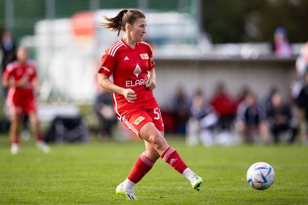 Womens Regionalliga Nordost 1 FFV Erfurt vs 1 FC Union Berlin Erfurt 15 10 2023 Katja Orschmann 55 1 FC Union Berlin Womens Regionalliga Nordost 1 FFV Erfurt vs 1 FC Union Berlin Hauptplatz Sportforum Johannesplatz Erfurt 15 10 2023 Copyright: xBEAUTIFULxSPORTS Duehringx