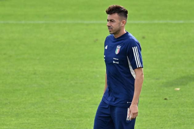 October 16, 2023, Florence, Italy: Italian player Stephan El Shaarawy during a training session of the Italian national soccer team at the Coverciano traning centre near Florence, Italy, 16 October 2023.ANSA CLAUDIO GIOVANNINI Ultimo allenamento a Coverciano, Spalletti carica gli azzurri  - ZUMAa110 20231016_zaf_a110_001 Copyright: xClaudioxGiovanninix