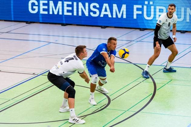 15 10 2023, GER, 2 BL Maenner Sued, Volleyball, season 2023 2024, Blue Volleys Gotha Volley YoungStars Friedrichshafen Len Spankowski Blue Volleys Gotha Ernestiner Halle Thuringia Germany