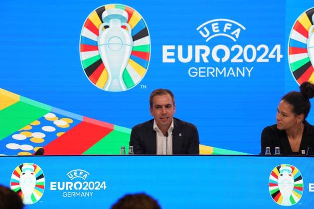 EURO 2024 Tournament Director Philipp Lahm, DFB Vice President Celia Sasic and Labor Minister Hubertus Heil 16 10 2023 EURO 2024 Partnership DFB VDV