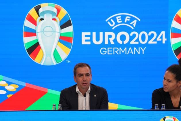 EURO 2024 Tournament Director Philipp Lahm, DFB Vice President Celia Sasic 16 10 2023 EURO 2024 Partnership DFB VDV