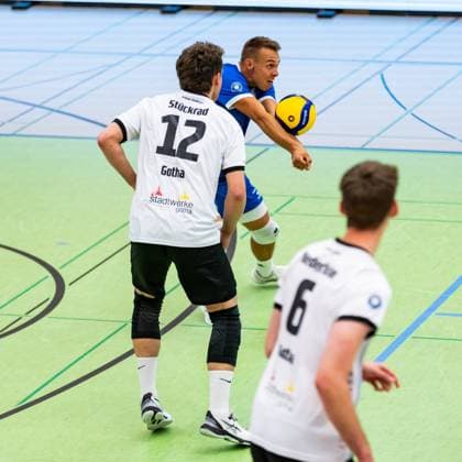 15 10 2023, GER, 2 BL Maenner Sued, Volleyball, season 2023 2024, Blue Volleys Gotha Volley YoungStars Friedrichshafen Len Spankowski Blue Volleys Gotha Ernestiner Halle Thuringia Germany