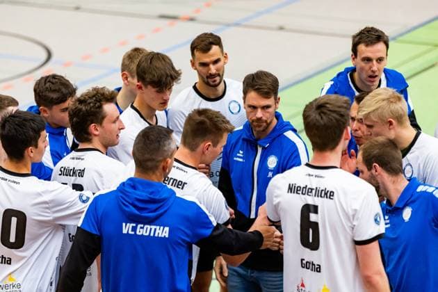15 10 2023, GER, 2 BL Maenner Sued, Volleyball, Season 2023 2024, Blue Volleys Gotha Volley YoungStars Friedrichshafen Jonas Kronseder Blue Volleys Gotha Ernestiner Halle Thuringia Germany