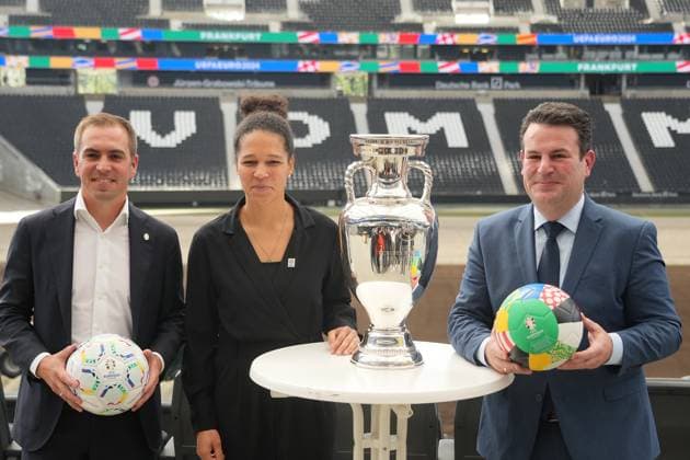 EURO 2024 Tournament Director Philipp Lahm, DFB Vice President Celia Sasic and Labor Minister Hubertus Heil 16 10 2023 EURO 2024 Partnership DFB VDV