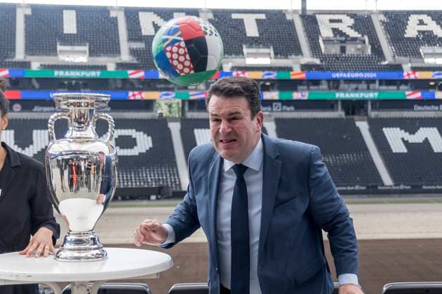UEFA Euro 2024 Press Conference, eutsche Bank Park, Frankfurt, 16 10 2023 Hubertus Heil, Federal Minister of Labor and Social Affairs at the header, UEFA Euro 2024 PK, Frankfurt, Eissporthalle, 16 10 2023 Copyright: xBEAUTIFULxSPORTS Gawlikx