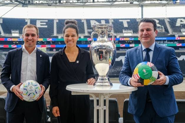 l r Philipp Lahm Tournament Director, UEFA EURO 2024 , Celia Sasic, Ambassador, UEFA EURO 2024 , Hubertus Heil SPD, Federal Minister of Labor and Social Affairs , GER, Press Conference, UEFA Working Visits EURO 2024, Frankfurt am Main, 16 10 2023, GER, Press Conference, UEFA Working Visits EURO 2024, Frankfurt am Main, 16 10 2023 Frankfurt am Main, Germany. Copyright: xEibner-Pressefoto FlorianxWieganx EP_FWD