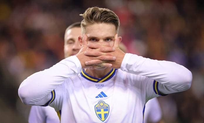 Sport Themen der Woche KW42 Sport Bilder des Tages Sweden s Viktor Gyokeres celebrates after scoring during a soccer game between Belgian national soccer team Red Devils and Sweden, Sunday 15 October 2023 in Brussels, match 7 8 in Group F of the Euro 2024 qualifications. VIRGINIExLEFOUR  x77869211x