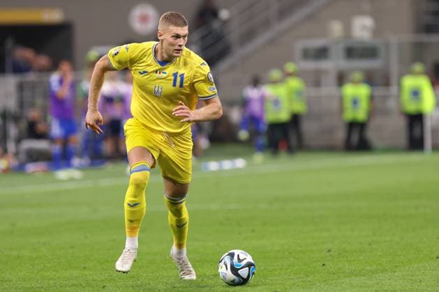 Euro 2024 Qualyfiers: Italy vs Ukraine Italy, Milan, september 12 2023: Artem Dovbyk (Ukraine striker) drives to the penalty area in the second half during soccer game Italy vs Ukraine, European Qualifiers EURO2024 San Siro Stadium Milan Lombardy Italy Copyright: xFabrizioxAndreaxBertanix