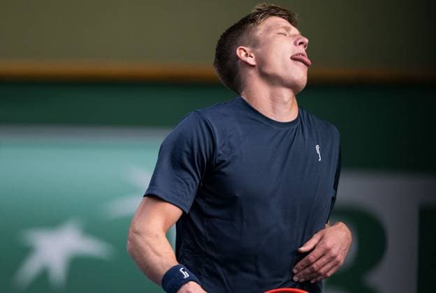 231017 AndrÃ Göransson of Sweden looks dejected during day 4 of the Nordic Open tennis tournament on October 17, 2023 in Stockholm Photo Emma Wallskog BILDBYRAN COP 320 EW0269 tennis nordic open dag 4 bbeng depp  Copyright: EMMAxWALLSKOG BB231017EW010