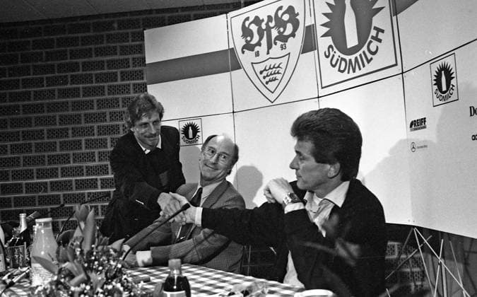 09.03.91 VfB Stuttgart - FC Bayern München Deutschland, Stuttgart, 09.03.1991, Fussball, Bundesliga, VfB Stuttgart - FC Bayern München (0:3): v.l. Christoph Daum (Trainer VfB Stuttgart), x, Jupp Heynckes (Trainer FC Bayern München). *** 09 03 91 VfB Stuttgart FC Bayern Munich Germany, Stuttgart, 09 03 1991, Football, Bundesliga, VfB Stuttgart FC Bayern Munich 0 3 v l Christoph Daum coach VfB Stuttgart , x, Jupp Heynckes coach FC Bayern Munich