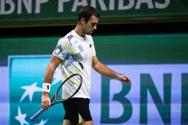 231017 Laslo Djere of Serbia looks dejected during day 4 of the Nordic Open tennis tournament on October 17, 2023 in Stockholm Photo Emma Wallskog BILDBYRAN COP 320 EW0269 tennis nordic open dag 4 bbeng depp  Copyright: EMMAxWALLSKOG BB231017EW113