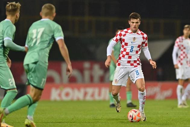 Velika Gorica, Croatia, 171023. Player Martin Baturina at the qualification match for the U-21 European Championship, EM, Europameisterschaft 2025, group G, between Croatia and Belarus. Photo: Damir Krajac CROPIX Croatia Copyright: xxDamirxKrajacx xCROPIXx hrvatska_bjelorusija30-171023
