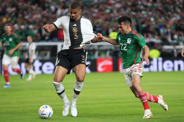 RECORD DATE NOT STATED Seleccion Mexico 2023 Mexico vs Germany (L-R), Malick Thiaw of Germany e Hirving Lozano of Mexico during the game Mexican national team, Nationalteam (Mexico) vs Germany, the friendly preparation, at Lincoln Financial Field Stadium, on October 17, 2023. <br><br> (I-D), Malick Thiaw de Alemania e Hirving Lozano de Mexico durante el partido Seleccion Mexicana (Mexico) vs Alemania, amistoso de preparacion en el Lincoln Financial Field Stadium, el 17 de Octubre de 2023. PHILADELPHIA PENSILVANIA UNITED STATES  Copyright: xUlisesxNaranjox 20231017213916_SMN_23_AM_MEX_GER_THIAW248