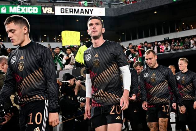 18 10 2023, Soccer National Teams Friendlies 2023, International Match, Mexico Germany, at Lincoln Financial Field Philadelphia, PA , v li Florian Wirtz Germany , Robin Gosens Germany