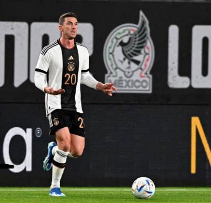18 10 2023, Football National Teams Friendlies 2023, International Match, Mexico Germany, at Lincoln Financial Field Philadelphia, PA , Robin Gosens Germany on the ball.