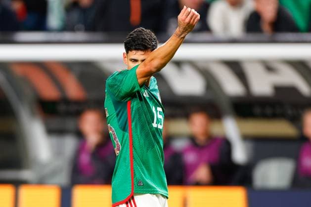PHILADELPHIA, PA - OCTOBER 17: Uriel Antuna 15 of Mexico kisses his shirt after scoring during the International Friendly, Länderspiel, Nationalmannschaft between Germany and Mexico at Lincoln Financial Field on October 17, 2023 in Philadelphia, Pennsylvania. (Photo by Rich Graessle Icon Sportswire) SOCCER: OCT 17 Mexico vs Germany EDITORIAL USE ONLY Icon23101825604